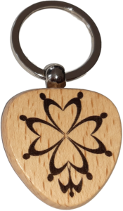 Porte-clef en bois gravé